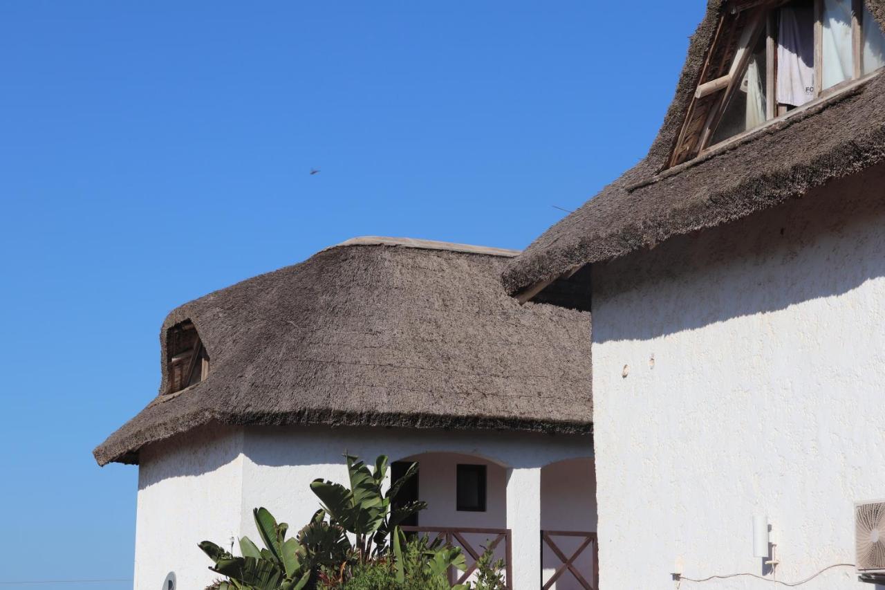 Hotel Del Diablo Punta Del Diablo Exterior photo